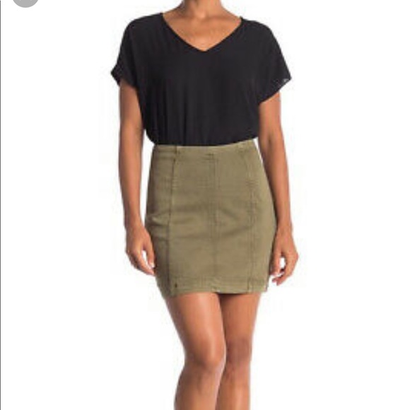 Free People Dresses & Skirts - Free people denim miniskirt, NWT!